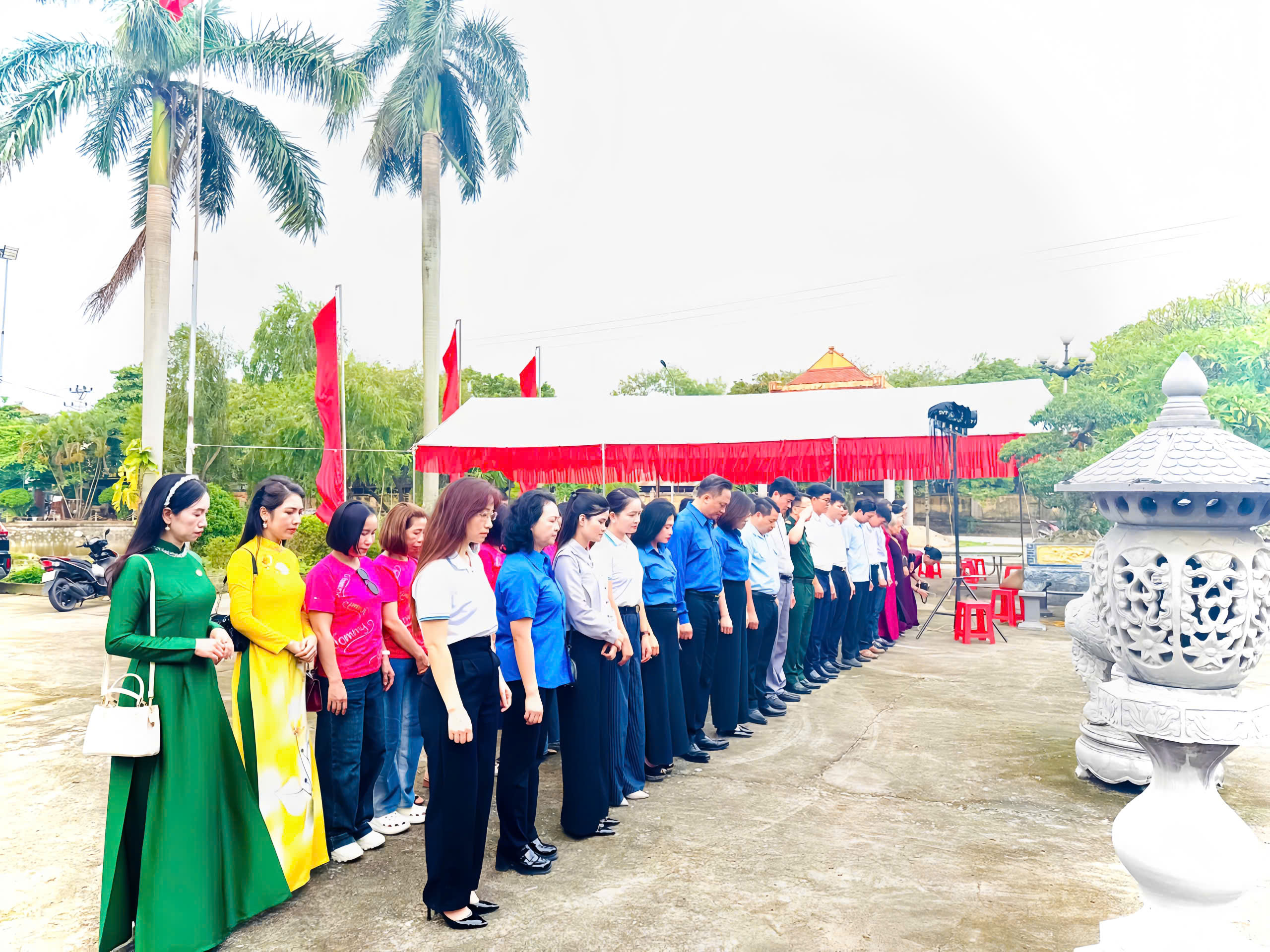 Hoa hậu Doanh nhân Hòa bình 2025 Nguyễn Thị Thu Hiền viết tiếp truyền thống đền ơn đáp nghĩa